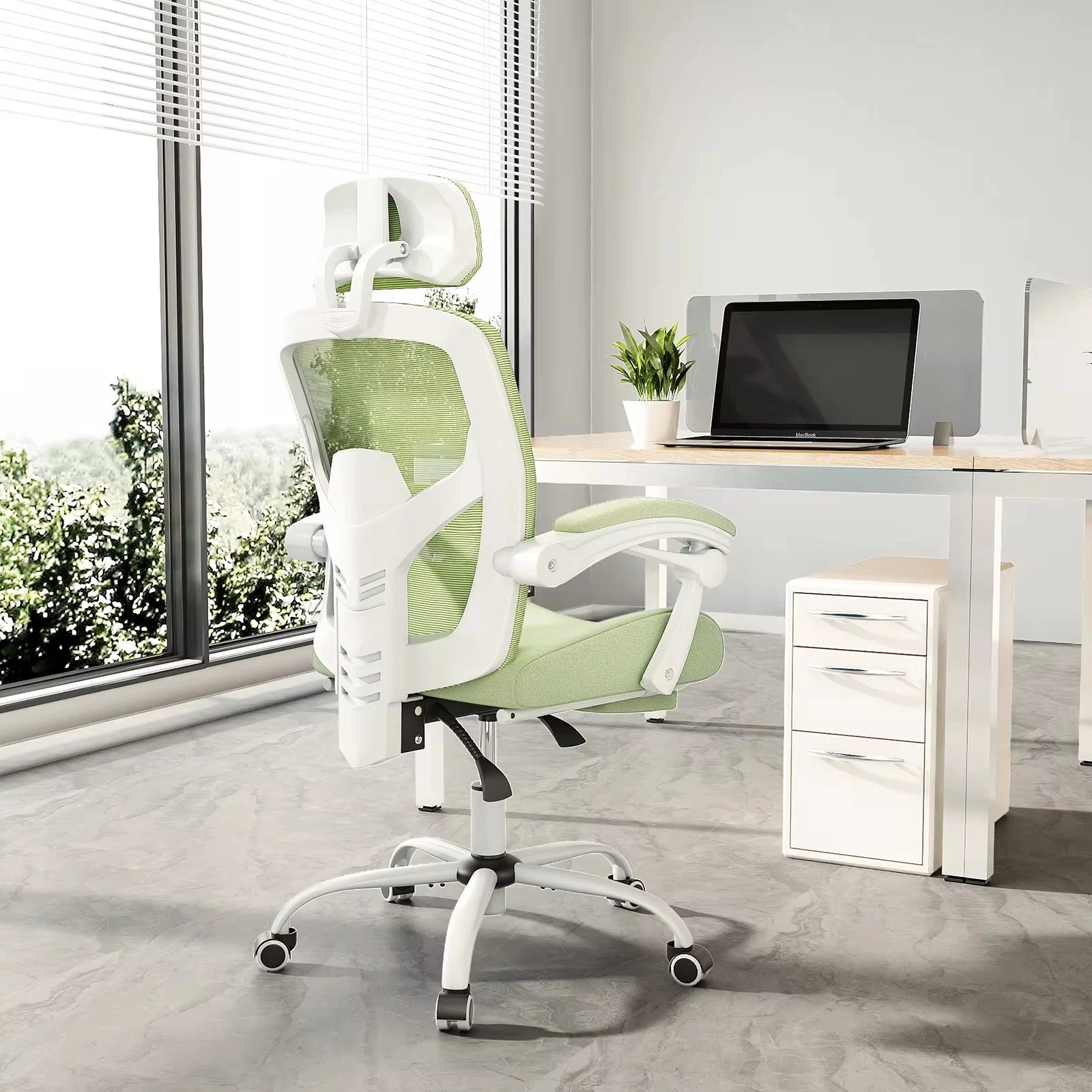 Ergonomic Reclining High Back Mesh gaming/computer chair